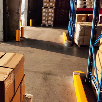 Kurvförmige Barrieren Haltestelle Endschutz Haltestelle aufrecht Schutzschutzbarriere Kollisionsschutzgeländer