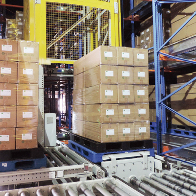 Vierwege-Shuttle-Wagen ASRS Automatisches Speicher- und Abrufsystem Vierwege-Shuttle-Wagen
