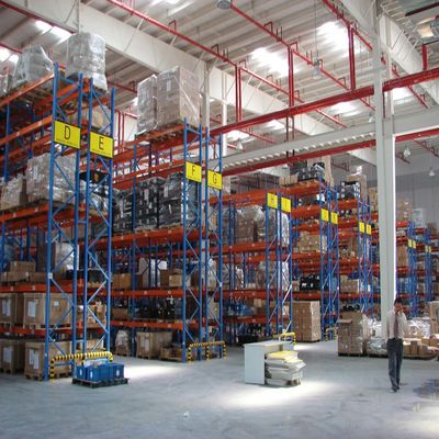 Q235 Stahl-Schwerlast-Palettenregal 76,2 mm Pitch Selective Palettenregal-System